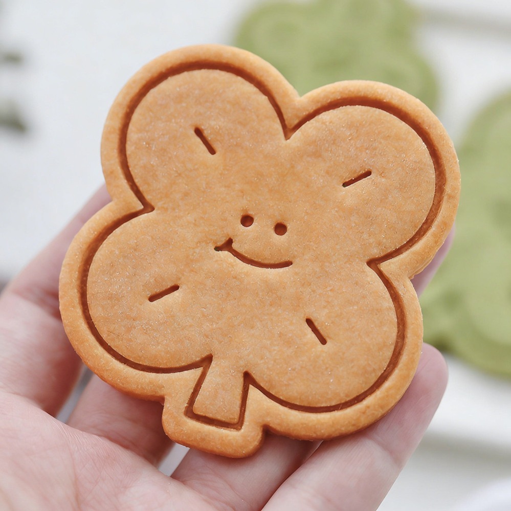 Lucky Four-Leaf Clover Cookie  - đánh giá và giá Kitchen Appliances Baking
